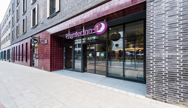 Premier Inn Hamburg St. Pauli Exterior photo